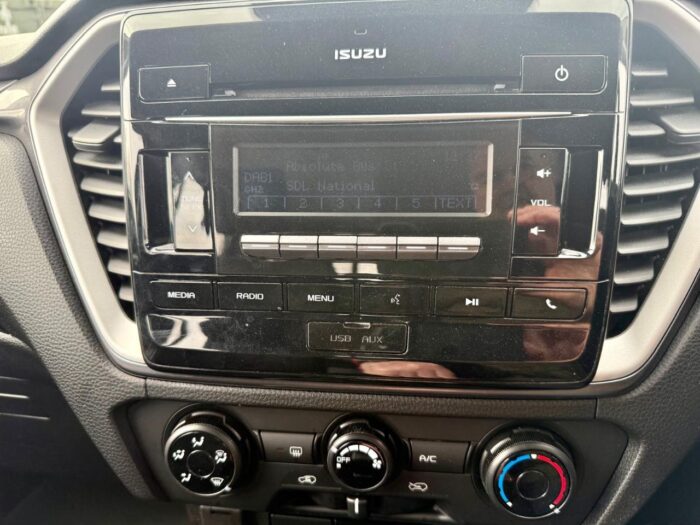 Isuzu D-Max DL20 - Image 19