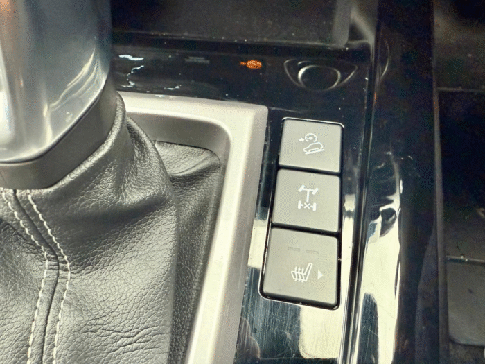 Isuzu D-Max DL40 - Image 19
