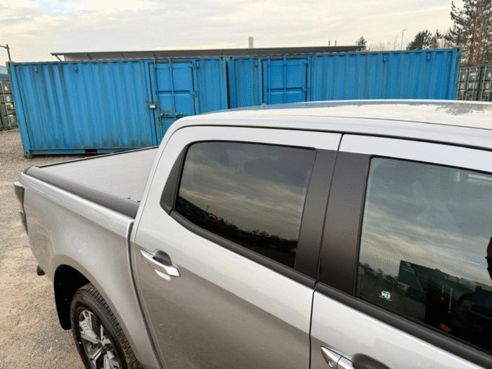 Isuzu D-Max DL40 - Image 8