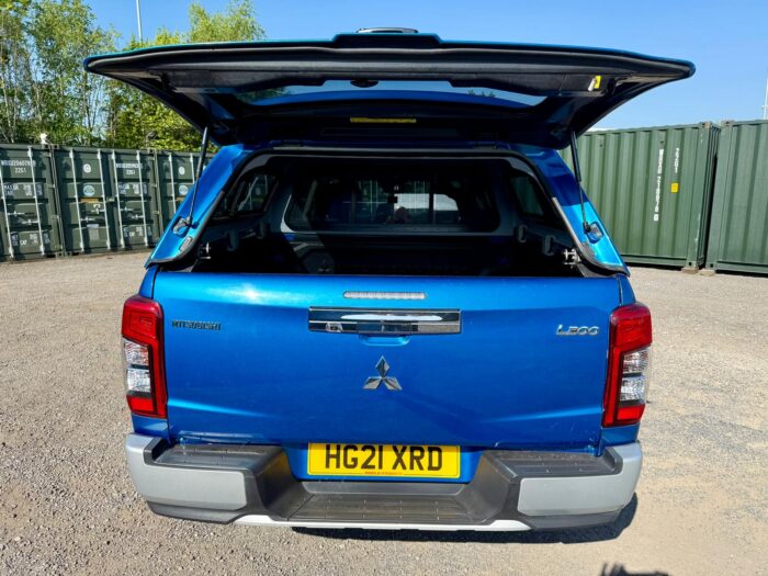 Mitsubishi L200 DI-D 150 Barbarian - Image 10