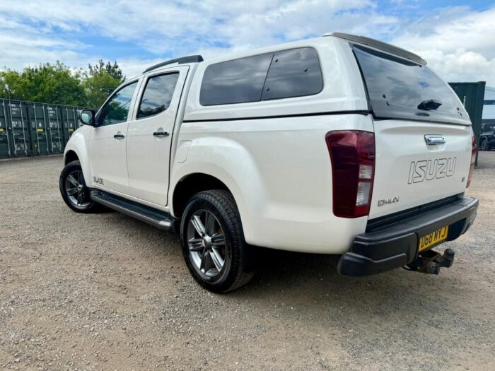 Isuzu D-Max Blade - Image 2