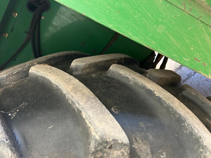 John Deere 7200 Forager - Image 9