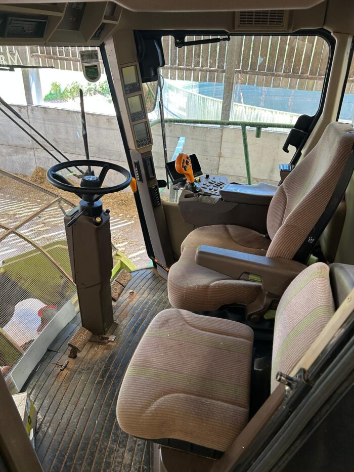 John Deere 7200 Forager - Image 24