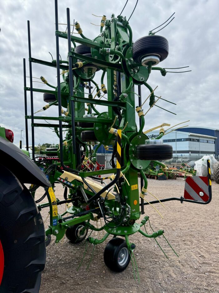 Krone Vendro 1120 Tedder (Ex Krone Stock) - Image 2