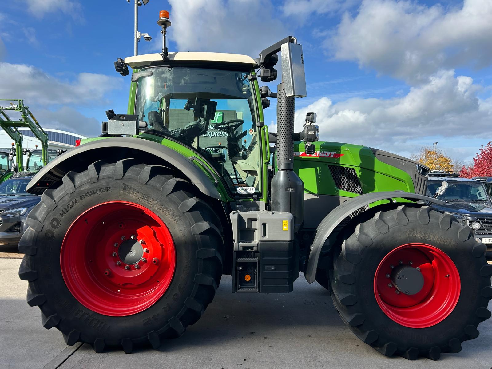 Fendt 726 Gen7 Profi+ S2 - Image 3