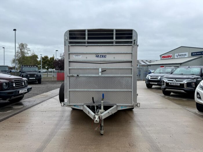 M-Tec 14Ft Tri-Axle Livestock Trailer With Decks (Demonstrator) - Image 9
