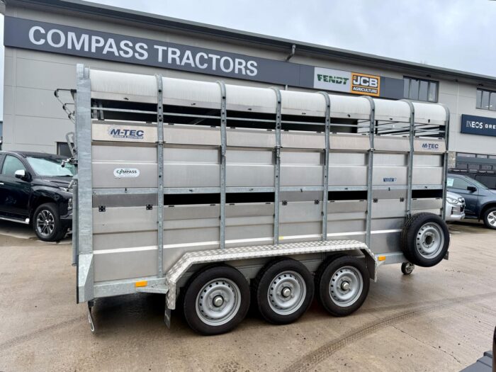 M-Tec 14Ft Tri-Axle Livestock Trailer With Decks (Demonstrator) - Image 4
