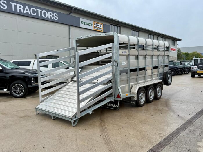M-Tec 14Ft Tri-Axle Livestock Trailer With Decks (Demonstrator) - Image 14