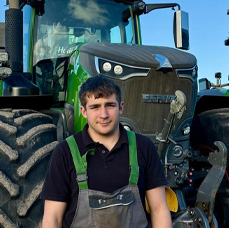 Arch Car Dealer Team Member